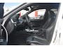 BMW 3-Serie 330e M Sport | Navigatie | Carplay | Sportstoelen | Camera | Sterrenhemel | Stoelverwarming | Uitstraling!! |