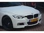BMW 3-Serie 330e M Sport | Navigatie | Carplay | Sportstoelen | Camera | Sterrenhemel | Stoelverwarming | Uitstraling!! |