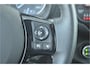 Toyota Yaris 1.5 VVT-i Dynamic pano, two-tone, boekjes,als nieuw! 16 inch velgen, camera, cruisecontrol, enz.. zie foto's 12 MND. GARANTIE