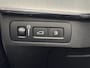 Volvo XC90 2.0 T8 Recharge AWD Business Pro Automaat 7 Persoons | navigatiesysteem full map + hard disk | spraakbediening | | Keyless start | alarm klasse 3  | LED Verlichting  | Digitaal Dashboard |  19"LM-Velgen | elektrisch bedienbare achterklep met sensorsturing