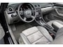 Audi A4 Cabriolet 3.2 FSI Pro Line | Open dak | Half lederen bekleding | Xenon koplampen | Parkeersensoren