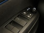 Toyota Yaris 1.5 Hybrid 130 Launch Edition - ORIGINEEL NEDERLANDSE AUTO - NAVIGATIE - PANORAMADAK - 17 INCH LICHT METALEN VELGEN - HEAD UP DISPLAY - JBL AUDIO - TWO TONE LAK - STOELEN/ STUUR VERWARMD