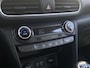 Hyundai Kona 1.0T Essence / Trekhaak / Sidesteps / Achteruitrijcamera / Krell-audio / Plus pack / Navigatie / Climate control / Cruise control /