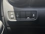 Hyundai Kona 1.0T Essence / Trekhaak / Sidesteps / Achteruitrijcamera / Krell-audio / Plus pack / Navigatie / Climate control / Cruise control /