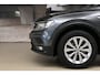 Volkswagen Tiguan 1.5 TSI 150pk Highline | LED | Keyless | Camera | Trekhaak | 100% (Dealer) onderhouden label