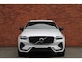 Volvo XC60 T6 Automaat Ultimate Dark | Verwarmbare Voor- En Achterstoelen | 360 Graden Camera | Apple Carplay/Android Auto | Adaptieve Cruise Control | Electronic Climate Control| Elektrisch Glazen Panorama Dak | Dodehoekdetectie Met Correctie | Draadloze Telefoonlader | Trekhaak Semi-Elektrisch Inklapbaar | DAB Ontvangen | Navigatiesysteem | LED Koplampen | Rijstrooksensor Met Correctie | Elektrisch Verstelbare Stoelen | Keyless Entry | Lederen Bekleding | Stuurwielverwarming