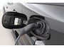 Land Rover Defender URBAN P300e 110 X-Dynamic HSE | ClearSight View | 23 Inch | Luchtvering | ACC | Stoelkoeling | Trekhaak