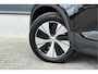 Volvo XC40 1.5 T4 Recharge R-Design - Camera - Stoel/Stuur verwarming - Navi - BLIS - Voorruit Verwarming - Rijklaar