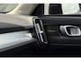 Volvo XC40 1.5 T4 Recharge R-Design - Camera - Stoel/Stuur verwarming - Navi - BLIS - Voorruit Verwarming - Rijklaar