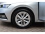 Skoda Octavia Combi 1.5 e-TSI Business Edition O.a: PDC, Navi, Carplay, ACC, Clima, Rijklaar, Etc. All-in prijs!