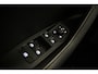 Skoda Karoq Business Edition 1.5 TSI 150pk DSG Automaat Adaptive cruise control, Elektrische achterklep, LED matrix koplampen, Achteruitrijcamera, Navgiatie, Stuurwiel verwarmd, Parkeersensoren