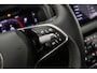 Skoda Karoq Business Edition 1.5 TSI 150pk DSG Automaat Adaptive cruise control, Elektrische achterklep, LED matrix koplampen, Achteruitrijcamera, Navgiatie, Stuurwiel verwarmd, Parkeersensoren