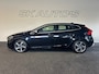 Volvo V40 1.6 D2 SUMMUM NAP l R-DESIGN l CLIMA l PDC l CAMERA l LMV l