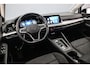 Volkswagen Golf Life 1.5 eTSI 130pk DSG Automaat Adaptive cruise control, Achteruitrijcamera, Stoelverwarming, App connect, Parkeersensoren, Airco, Stuurwiel verwarmd