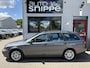 Volvo V40 2.0 Europa -AUTO AIRCO-STOELVERWARMING-CRUISECONTROL-DEALER ONDERHOUDEN!-D-RIEM V.V. IN 2023!-APK 21-06-2026!