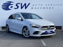 Mercedes-Benz B-klasse 200 AMG Line | Pano | Trekhaak | Camera | Ambient Light | Dodehoek | Keyless