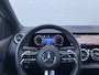 Mercedes-Benz B-klasse 200 AMG Line | Pano | Trekhaak | Camera | Ambient Light | Dodehoek | Keyless