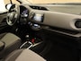 Toyota Yaris 1.5 Hybrid Lease - ORIGINEEL NEDERLANDSE AUTO - CLIMATE CONTROL - NAVIGATIE - GETINTE RAMEN ACHTER - ELEKTRISCH VERTELBARE BUITENSPIEGELS - KEYLESS START