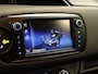 Toyota Yaris 1.5 Hybrid Lease - ORIGINEEL NEDERLANDSE AUTO - CLIMATE CONTROL - NAVIGATIE - GETINTE RAMEN ACHTER - ELEKTRISCH VERTELBARE BUITENSPIEGELS - KEYLESS START