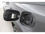 Land Rover Defender P300e 110 X-Dynamic HSE | 6P | Black Pack | ACC | Trekhaak | Panoramadak | Stoelverwarming+Koeling | 22 Inch