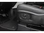 Land Rover Defender P300e 110 X-Dynamic HSE | 6P | Black Pack | ACC | Trekhaak | Panoramadak | Stoelverwarming+Koeling | 22 Inch