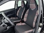 Citroën C1 Feel 72 pk | Airco | LED Dagrijverlichting | Bluetooth | Lederen Stuurwiel en Versnellingspook | Mistlampen Voor | Buitenspiegels Elektrisch Verstel -en Verwarmbaar | Centrale Deurvergrendeling met Afstandsbediening |