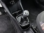 Citroën C1 Feel 72 pk | Airco | LED Dagrijverlichting | Bluetooth | Lederen Stuurwiel en Versnellingspook | Mistlampen Voor | Buitenspiegels Elektrisch Verstel -en Verwarmbaar | Centrale Deurvergrendeling met Afstandsbediening |