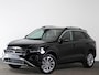 Volkswagen T-Roc Life Edition 1.5 150 pk TSI | Trekhaak | Achteruitrijcamera | Climatronic |