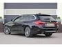 BMW 5-Serie Touring 520i High Executive | Dealer onderhouden |