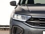 Volkswagen T-Roc Life Edition 1.0 85 kW / 116 pk TSI | Climatronic | Trekhaak |
