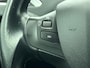 Peugeot 2008 SUV Allure 110 pk Automaat | Navigatie | Achteruitrijcamera | Parkeersensoren Voor en Achter | LED Dagrijverlichting | Bluetooth | Buitenspiegels Elektrisch Inklapbaar | Climate Control | Cruise Control | 16" Lichtmetalen Velgen |
