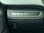 Peugeot 2008 SUV Allure 110 pk Automaat | Navigatie | Achteruitrijcamera | Parkeersensoren Voor en Achter | LED Dagrijverlichting | Bluetooth | Buitenspiegels Elektrisch Inklapbaar | Climate Control | Cruise Control | 16" Lichtmetalen Velgen |