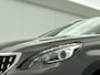 Peugeot 2008 SUV Allure 110 pk Automaat | Navigatie | Achteruitrijcamera | Parkeersensoren Voor en Achter | LED Dagrijverlichting | Bluetooth | Buitenspiegels Elektrisch Inklapbaar | Climate Control | Cruise Control | 16" Lichtmetalen Velgen |