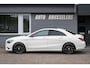 Mercedes-Benz CLA 180 Edition 1 Panorama dak-Zeer nette staat !!