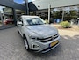 Volkswagen T-Roc 1.5 TSI Life 150 pk automaat camera - stuur-stoelverw.