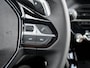 Peugeot 208 Allure 1.2 Hybrid 110 Automaat NAVI | CAMERA VOOR + ACHTER | CLIMA | DODE HOEK | CRUISE | DAB