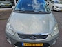 Ford C-Max 2.0-16V Titanium Automaat BJ.2009 / Navi / Clima / Cruise / 17"Lmv / Trekhaak / LET OP LAK NIET MOOI !!