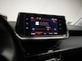 Peugeot 208 1.2 PureTech Allure Sport (APPLE CARPLAY,NAVI,CRUISE,LED,SFEERVERLICHTING,KEYLESS,CAMERA,PDC,DAB,LM VELGEN,NETTESTAAT)