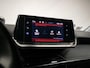 Peugeot 208 1.2 PureTech Allure Sport (APPLE CARPLAY,NAVI,CRUISE,LED,SFEERVERLICHTING,KEYLESS,CAMERA,PDC,DAB,LM VELGEN,NETTESTAAT)