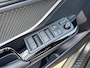 Toyota C-HR 1.8 Hybrid Executive Bi-Tone | 06-10141018 Voor meer informatie