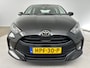 Toyota Yaris 1.5 Hybrid 115 Business | Parkeersensoren voor + achter | Stuurverwarming | Stoelverwarming
