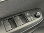 Toyota Yaris 1.5 Hybrid 115 Business | Parkeersensoren voor + achter | Stuurverwarming | Stoelverwarming