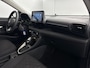 Toyota Yaris 1.5 Hybrid 115 Business | Parkeersensoren voor + achter | Stuurverwarming | Stoelverwarming