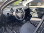 Peugeot 107 1.0 Active Airco / LMV / CV / Toerenteller / 5-Deurs / LED dagrij