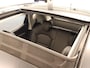 MG MG ZS EV Luxury 45 kWh - ORIGINEEL NEDERLANDSE AUTO - ELEKTRISCH GLAZEN PANORAMA DAK - STOELVERWARMING VOORZIJDE - ELEKTRISCH BEDIENBARE BESTUURDERSSTOEL - ADAPTIEVE CRUISE CONTROL - APPLE CARPLAY/ANDROID AUTO - LEDEREN BEKLEDING - NAVIGATIE FULL MAP -