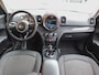 MINI Countryman 1.5 One Pepper Mini  Navigatie Parkeersensoren achter Cruise Control Airco 17” Lichtmetalen Velgen Dakrails