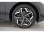 Volkswagen ID.3 Life 58 KWH[Panoramadak Apple Carplay Trekhaak]