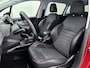 Peugeot 2008 SUV GT-line 130 pk | Navigatie | Achteruitrijcamera | Parkeersensoren Voor en Achter | LED Dagrijverlichting | Trekhaak | Lederen Sportstuur | Mistlampen Voor | Climate Control | Cruise Control | 17" Lichtmetalen Velgen | Apple Carplay/Android Auto |