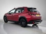 Peugeot 2008 SUV GT-line 130 pk | Navigatie | Achteruitrijcamera | Parkeersensoren Voor en Achter | LED Dagrijverlichting | Trekhaak | Lederen Sportstuur | Mistlampen Voor | Climate Control | Cruise Control | 17" Lichtmetalen Velgen | Apple Carplay/Android Auto |
