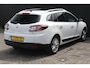 Renault Megane Estate 1.4 TCe Privilége | Panoramadak | Leder | Navi | Trekhaak |
